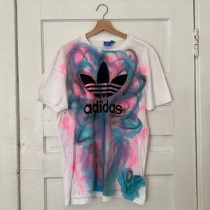 Adidas Graffiti Size L Shirt